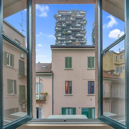Luxury Design Apartment Boscoverticale Milano-2
